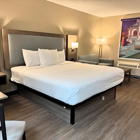 מלון Baymont By Wyndham Corpus Christi Airport מראה חיצוני תמונה