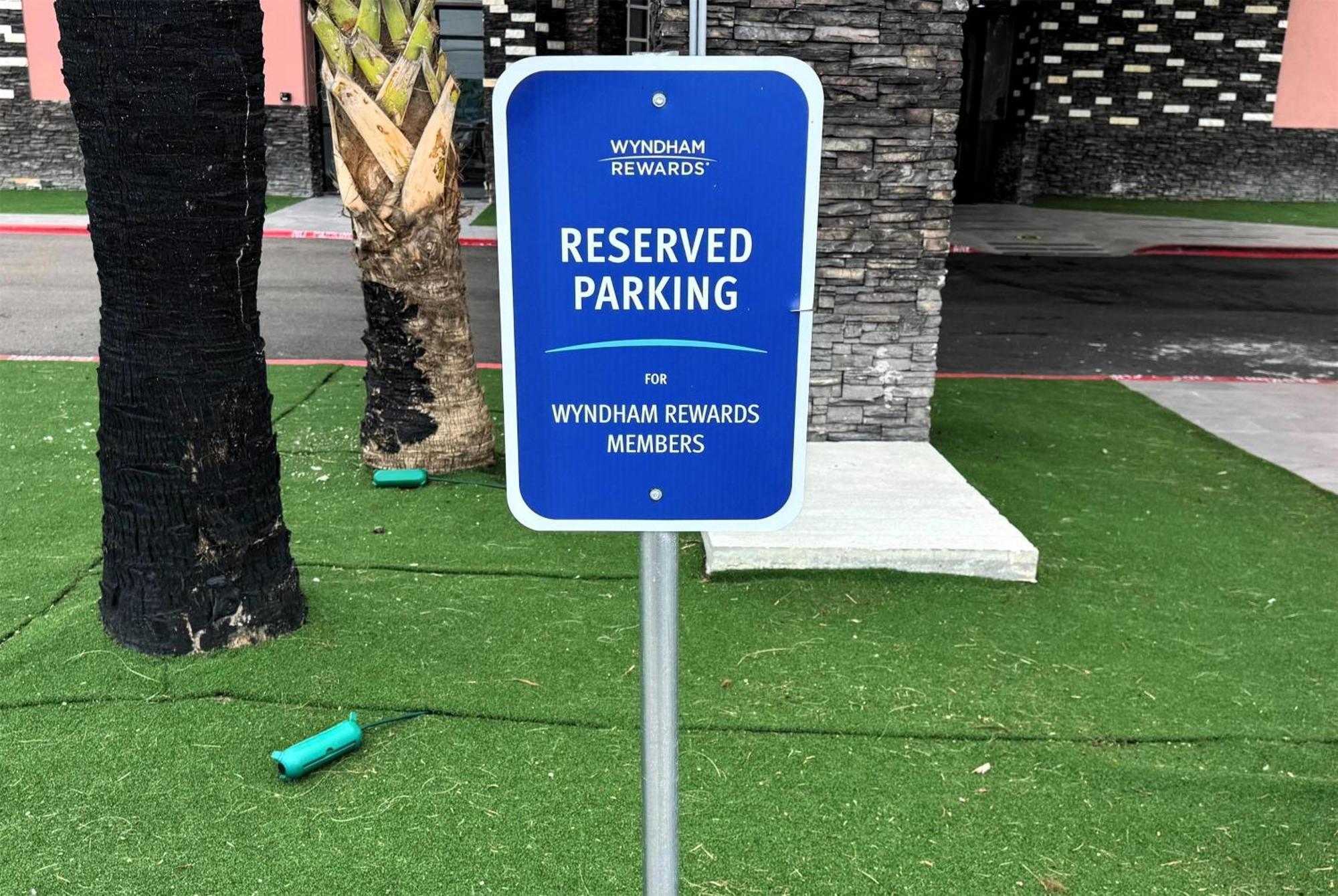 מלון Baymont By Wyndham Corpus Christi Airport מראה חיצוני תמונה